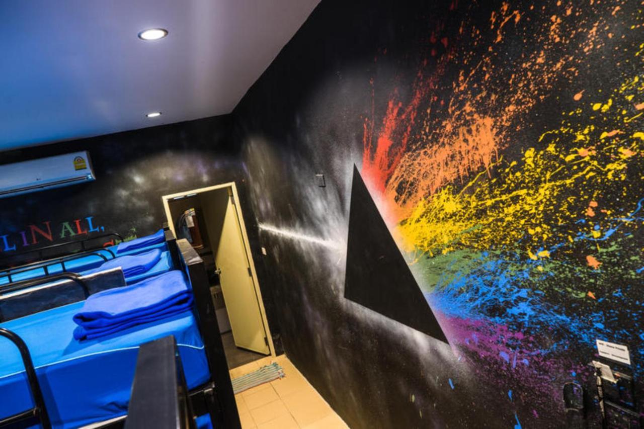 Wet! A Pool Party Hostel By Wild & Wandering Haad Rin Eksteriør billede